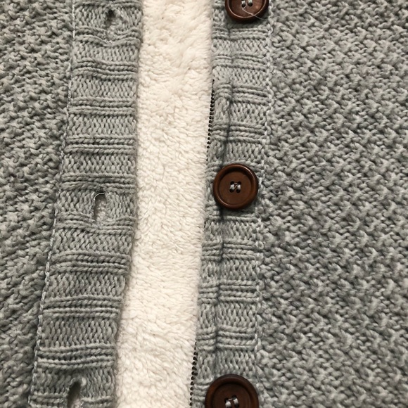 Cavalini Knit Vest with Faux Fur Collar - Picture 4 of 7